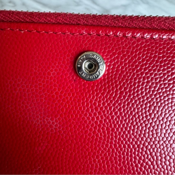 Wallet CASSANDRE MATELASSE BI-FOLD IN GRAIN DE POUDRE EMBOSSED LEATHER YSL - Picture 3 of 10